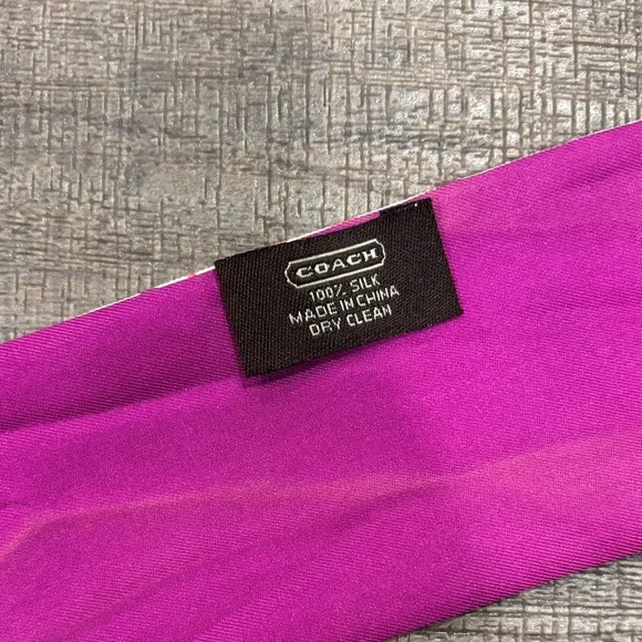 Coach Reversible Purple Heart Twilly Scarf - Picture 2 of 7